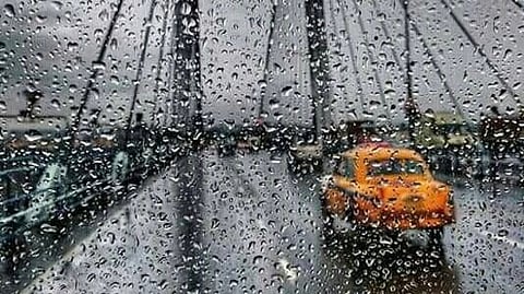 Mumbai on Yellow Alert as monsoon lashes city; "very heavy" rainfall forecast for today