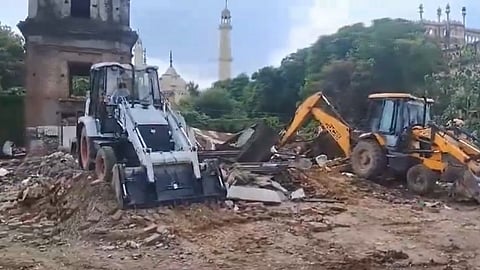 Lucknow's iconic Phool Mandi demolished; flower merchants relocated to Kisan Bazaar