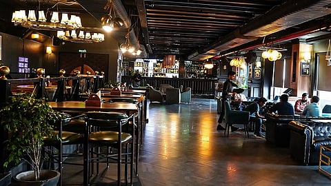 International Beer Day | Save as you celebrate with THESE Knocksense offers in Lucknow!