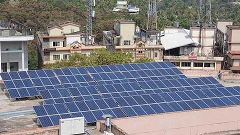 Manyachiwadi becomes Maharashtra's FIRST solar village with 100% renewable power!