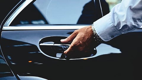 Uber 'Black' gears up for a comeback in India; to roll out soon in select Mumbai areas!