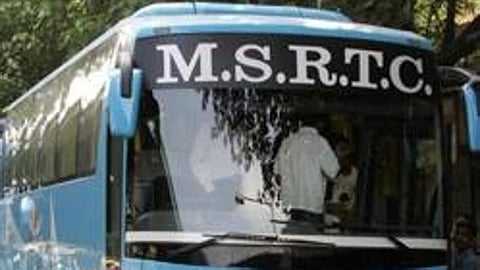 Solar System, Periodic Table & more: An MSRTC Bus in Maha's Beed is now a remote classroom!