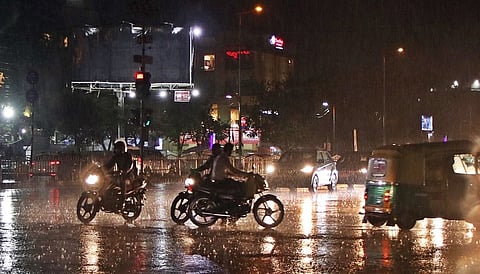 Indore Weather | Sudden showers lead to temperature dip in the city; more rain expected today