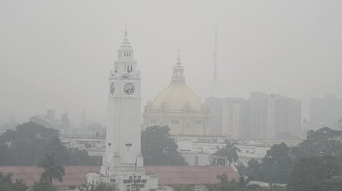 Lucknow's air quality continues to worsen; AQI dips to 'Very Poor' category in some areas