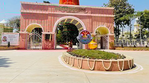 Physics department tops the list in Lucknow University's first Inter-Departmental Science rankings