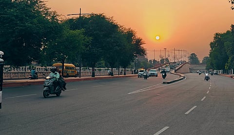 Lucknow Weather | Daytime haze, breezy evenings continue in the city; IMD signals delay in winter