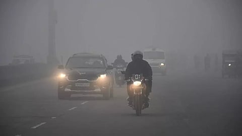 Lucknow's Air Quality stays in 'Very Poor' category despite UPPCB's pollution control efforts