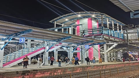 New spacious elevated deck at Khar Station unveiled on Monday; Check out full details