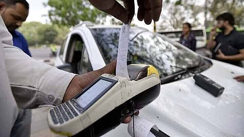 Instant challans & on-spot fines| Ahmedabad Traffic Police rolls out 250 new POS machines