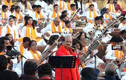 Mumbai’s flautist Pt. Ronu Majumdar sets Guinness Record with largest Hindustani Classical Band