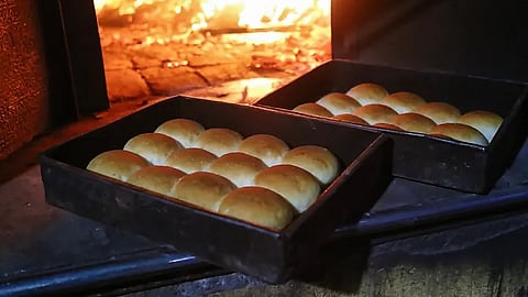 Mumbai bakeries to receive subsidies from BMC & MPCB for switching from wood to CNG