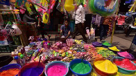 Holi Shopping Guide: Best markets in Ahmedabad to buy colours, pichkaris, sweets, outfits & more