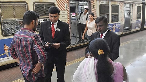 Lucky Yatri Yojana | Daily ₹10K and weekly ₹50K prizes for Mumbai train commuters; here's how!