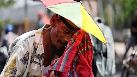 Heat & humidity continue to make Mumbai muggy; pre-monsoon rains expected from Sunday