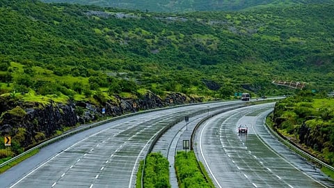 Heavy vehicles banned on Mumbai-Goa highway