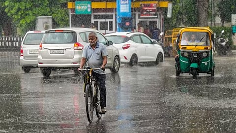 Cyclone Montha brings chilly winds, rainfall to Lucknow; AQI now ‘Satisfactory’ at 58