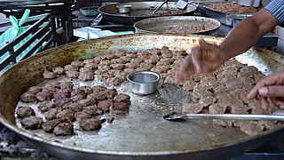 If you’re in Kanpur and haven’t tried THESE 7 kebabs, are you even eating right?