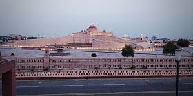 Lucknow hits another low after being ranked 7th most polluted city in the world, by WHO!