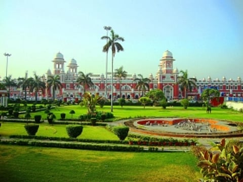 Lucknow’s Charbagh Station to get 100-ft tall Tricolor National Flag!