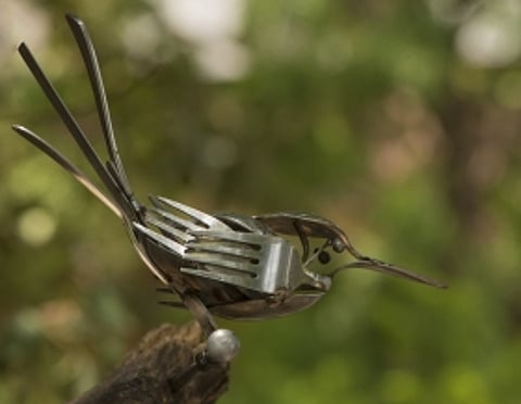 This 35 yr old Indore resident fashions sparrows out of cutlery to save the bird