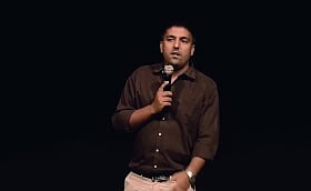 Pratyush Chaubey's stand up show in Jaipur brings a whole new meaning to witty comedy