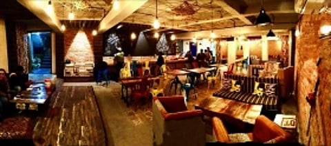 Cafe Godown: The coolest underground cafe in Lucknow awaits you!