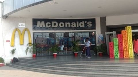 Dark times lie ahead of us as McD’s ‘soft serves’ in Lucknow are out of stock; clouds looming on other products as well!