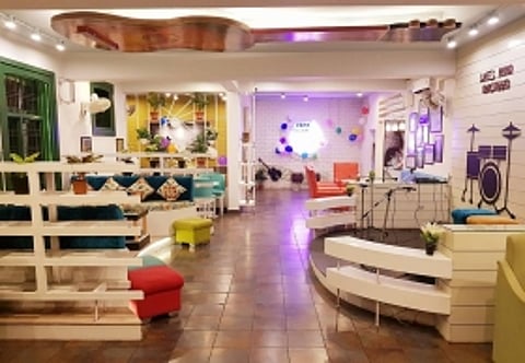 Cafe Unplugged review: Have you been to this vibrant musical cafe in Lucknow yet?