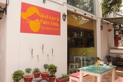 Mother & Fakir Adda: This new cafe in Lucknow will amaze you with its food, art & creativity!