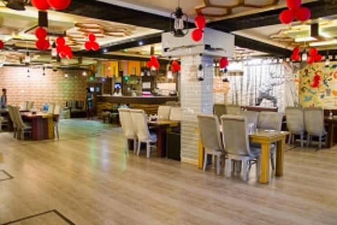 Handi restaurant in Aliganj, Lucknow introduces an amazing buffet menu starting at Rs 399!