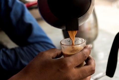 Chai Lovers In Indore, Feast On These Awesome Teapoints This Season!