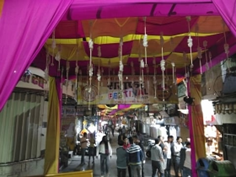 This Dhanteras, shop till you drop at Sarafa Festival in Indore!