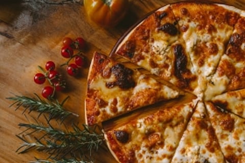 7 Pizza cafes in Lucknow you need to visit for the ultimate cheesy & doughy experience