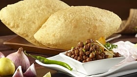 5 Places in Indore for the ultimate chole bhature experience