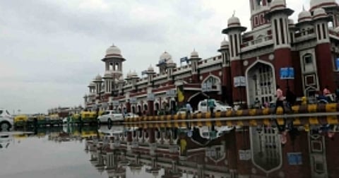 Strong winds & rain improve Lucknow's air quality; AQI falls to 93