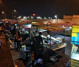 1090 in Gomti Nagar is where Lucknowites hangout for a tasty evening!