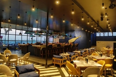 Akh Bar in Lal Kothi-Jaipur is where gourmet meets fine dining and cocktails