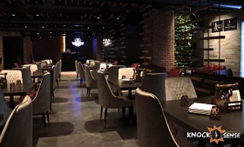 Head to the Drowning Street in Lucknow for a good Sheesha session with your pals