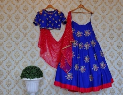 Kriti J’s ethnic outfits are what dreams are made of: Head over to her Lucknow store NOW