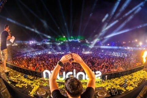 Heading to Goa's Sunburn Festival? Here is the ultimate planning guide for Mumbaikars