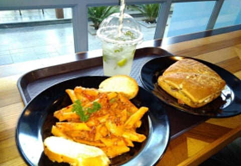 If you live in Nirala Nagar & are looking for places to order from? Here’s the ultimate list
