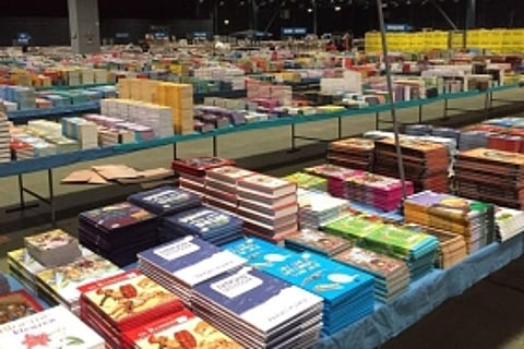 This book fair in Jaipur lets you take as many books as you can in a single box!