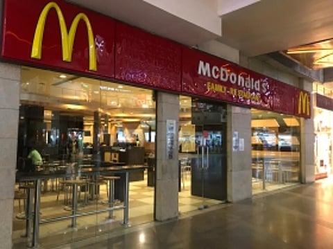 McDonald’s has reopened in Lucknow TODAY, so throw away your lunch box & cancel the 1’o clock!