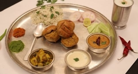 Oye24 in Indore is the answer to your late night food cravings