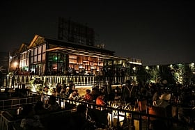 Ladies take note, Molecule in Lucknow is offering unlimited cocktails for free, every Tuesday!