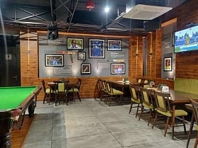 Did you know this sports bar in Kanpur has Sachin’s bat & Zaheer Khan’s ball on display?