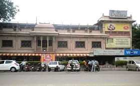 Pandit’s in Kanpur is the best quick food joint to satiate all your vegetarian cravings