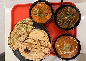 This newbie in Kanpur is wooing people with delectable North Indian curries & grills!