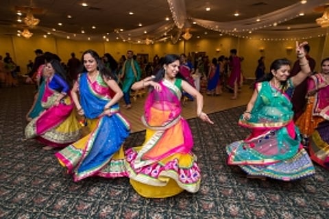 Retro Dandiya Night in Indore is giving wings to our dance obsession!