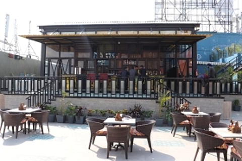 Pay a visit to these 5 rooftop restaurants to make the most out of the evenings in Lucknow!